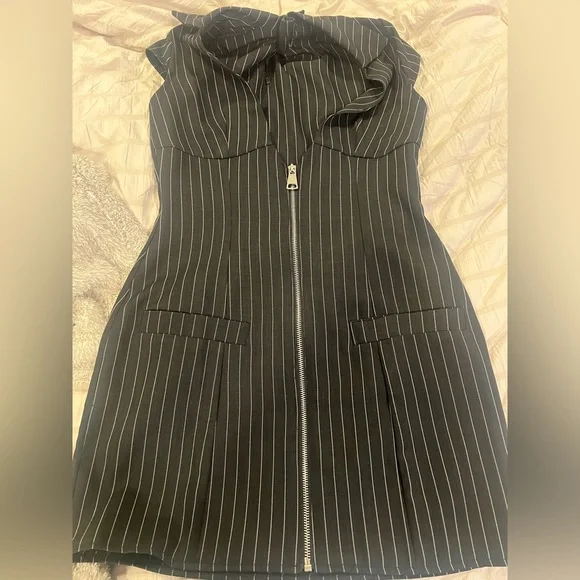 v neck shirt dress V-Neck T-Shirt Dress  Casual Short Sleeve A-Line Swing Tunic with Pockets Black / M